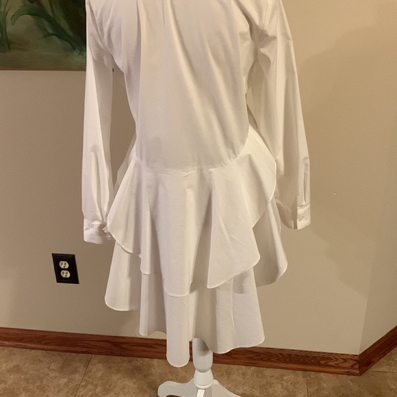 🎉2xHost Pick🎉 Ruffled, High-Low Button-Down - Picture 6 of 9